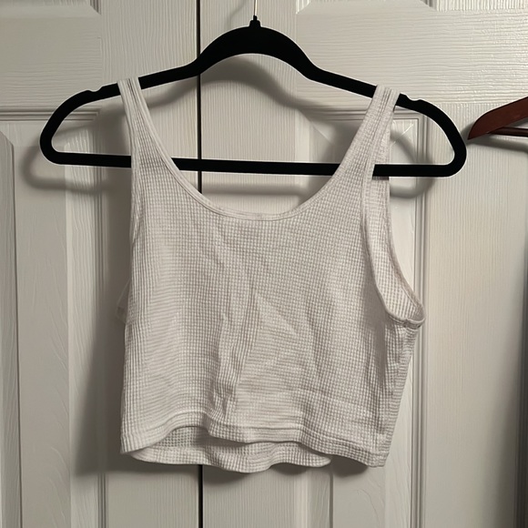 Aritzia - TNA Waffle Tank - Picture 2 of 4